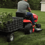 CRAFTSMAN 42" Gas Riding Lawn Mower with 17.5 HP* Briggs and Stratton Single-Cylinder Engine, Gas Lawn Tractor with 7-Speed Transmission, Red/Black - Image 6